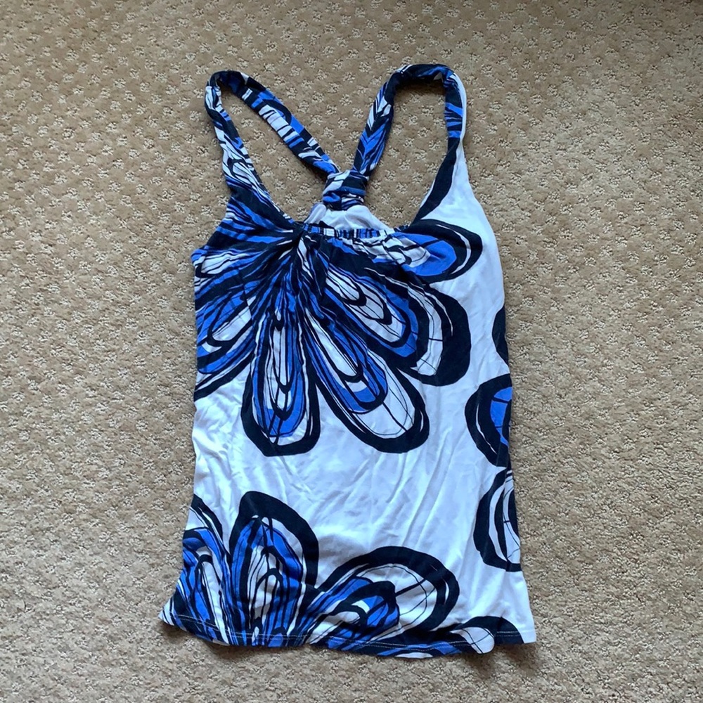 White knotted back top - fits like S
